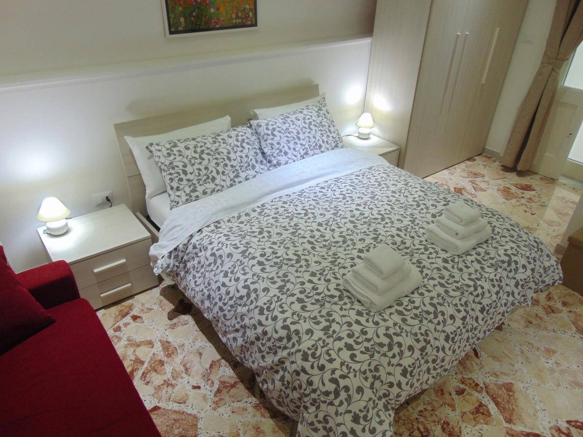 B&B A Casa Di Paola レッチェ エクステリア 写真